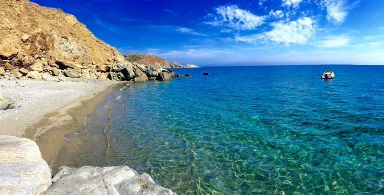 crique-secrete-nudiste-collioure-banyuls